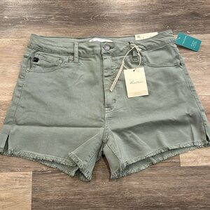 New with tags KanCan shorts
